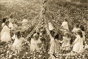 Dancing around the Maypole in the olden days