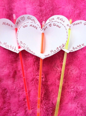 Glow Stick Valentine – No cavities, plus what kid doesn’t like ...