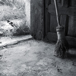 Gallery > Charo Diez > Photos > My Own Favourites > The Old Broom