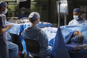 ... from the February 3, 2011 episode of Grey's Anatomy. Looks intense