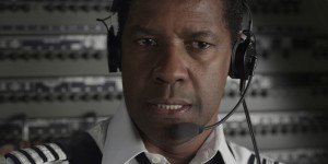 As his plane dives towards the ground, a shaky close-up sits on Denzel ...