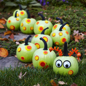 Use paint and felt to turn a group of pumpkins into a cute caterpillar ...