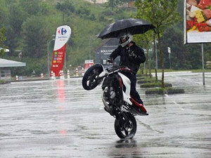 HILARIOUS MOTORCYCLE PICS TO BRIGHTEN YOUR DAY!
