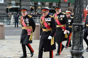 Decorated military personnel arrive at St Paul's Cathedral ahead of ...