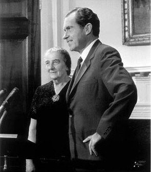 Israeli P.M. Golda Meir meets with President Richard Nixon (1969)