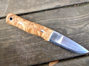 Thread: Deering Knives - Woodchuck Hunter model w Maple burl & forest ...
