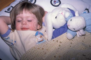 EVE EAS MIS SK CWN2202017D MR #354 GIRL WITH STUFFED ANIMALS LAYING IN ...