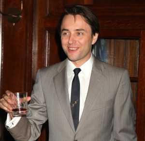 Brief History of Vincent Kartheiser Acting Like a Real Weirdo