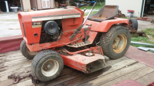 712 Garden tractor