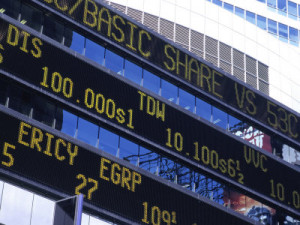 Compare commentary and compare the date range, chart type