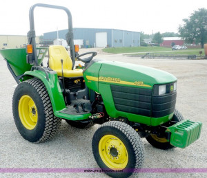 4078.JPG - 2004 John Deere 4410 utility tractor, 35 hp Yanmar three ...