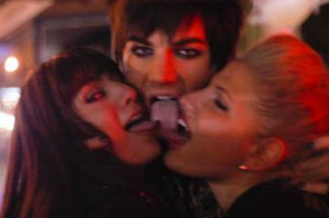 Posted by HTBW at 8:07 PM