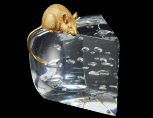 Steuben Crystal And Eighteen Karat Gold Mouse And Cheese