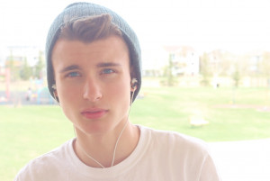 Chris Collins Weeklychris 2013 CODY SIMPSON - PRETTY BROWN