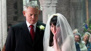 ... catz caroline katherine parkinson doc martin caroline catz doc martin