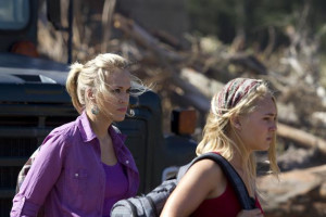 Carrie Underwood In 'Soul Surfer': Pics From Set
