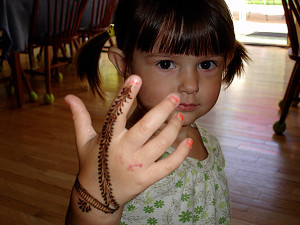 Little Girls With Attitude Little girl with henna