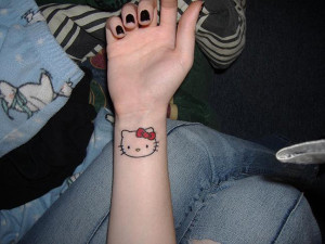 25 Pretty Hello Kitty Bow Tattoo Designs