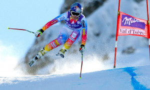 Lindsey Vonn competes in Val d’Isere. (GEPA/Mathias Mandl)