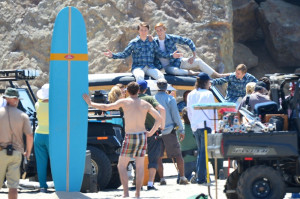 ... to start filming a new Beach Boys flick ''Love & Mercy'' in Malibu