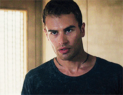 woodley FOURTRIS tobias eaton beatrice prior tris prior dauntless Tris ...