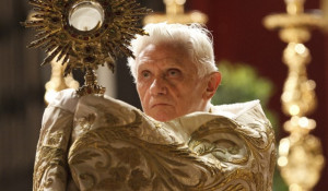 Pope Benedict focuses on sacredness of adoration of Christ in the ...