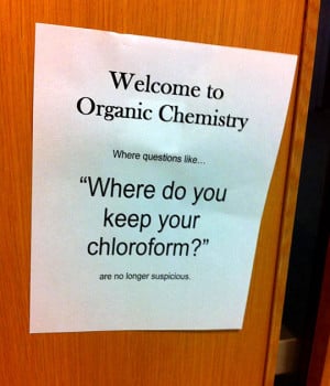 funny-picture-college-sign-chemistry-door