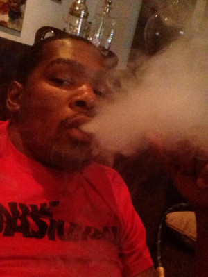 Kevin Durant Tweets Smoking Selfie, Claims He Was Hacked [PHOTOS]
