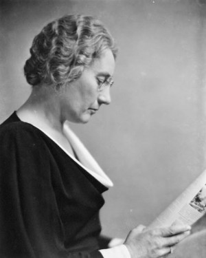 Agnes Campbell Macphail fut la première femme élue à la Chambre des ...