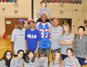 Buffalo Bills captain visits Deer Park School