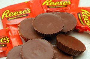 Reese’s Peanut Butter Cups Win Blog Madness