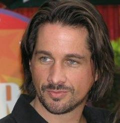 Michael Easton is remaining on One Life to Live, despite rumors to the ...
