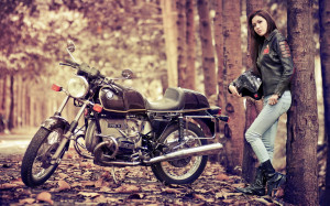 beauty-asian-girl-motorcycle-bmw-wallpaper-1680x1050.jpg