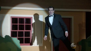 Phil Dunphy as Emcee of the Realtor´s Banquet