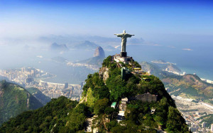 Jesus-Christ-statue-in-Rio-De-Janeiro-Brazil_2.jpg
