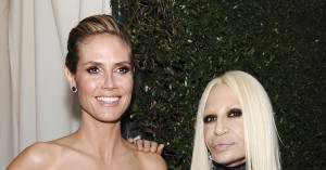 You need to enable Javascript.