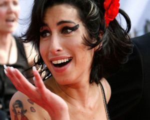 La polémica cantante británica Amy Winehouse, de 27 años, fue ...