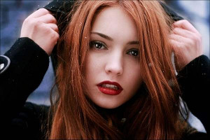 red lipstick for brown hair and fair skin 600x400px