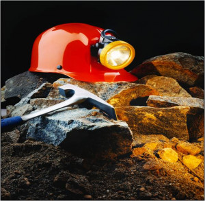 Are These Small Cap Mining Stocks Potential Gold Mines? MXAM, GLDN ...