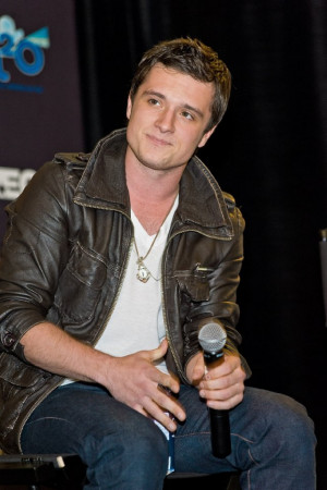 Josh Hutcherson at event of The Hunger Games