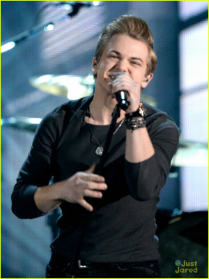 About This Photo Set: Hunter Hayes sends a wonderful message as he ...