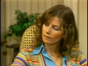 Librarian-like hot. Poor man's Muriel Hemingway.