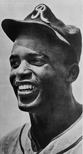 Description JackieRobinson1945.jpg