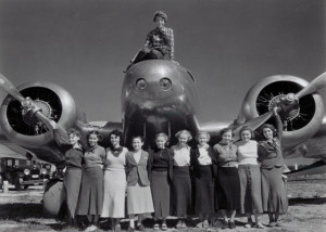 Amelia Earhart with her students, 1936