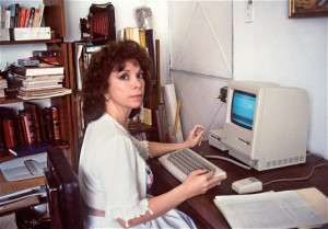 Allende at her home in Caracas in 1985