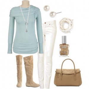 Winter outfit : Light blue sweater, white jeans, tan boots & purse.