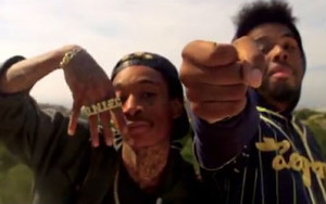 ... www.booska-p.com/new-iamsu-da-barque-avec-wiz-khalifa-clip-n15374.html