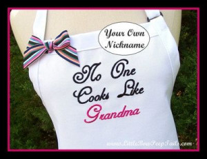 ... Mother's Day Apron - Mom, Nana, white black hot pink baking cooking on