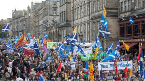 Thousands of people took part in the march in favour of Scottish ...