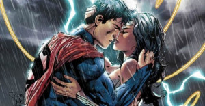 ... Talks About The Romantic Superman/Wonder Woman Title At Fan Expo